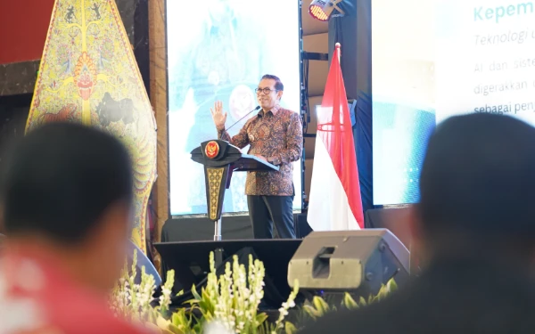 Thumbnail Berita - Capacity Building ASN, Wali Kota Batu Cak Nur: Pemimpin Harus 'Ngeblend' dengan Jajaran