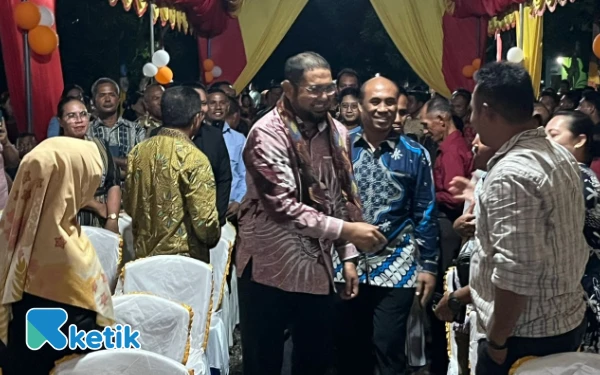 Thumbnail Berita - Senyum Bassam di Natal Tabuji: Pemkab Halsel Perkuat Iman, Keluarga, dan Kohesi Sosial