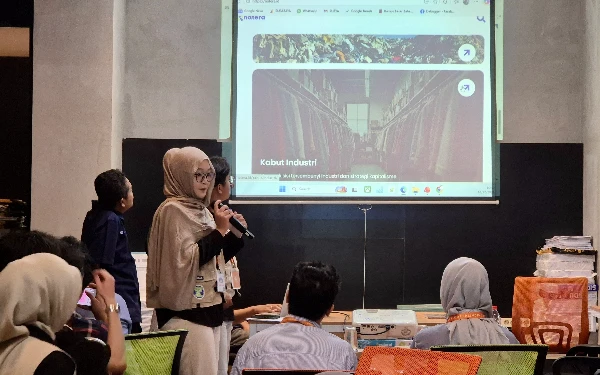 Thumbnail Berita - Diuji Praktisi Media, 4 Portal Berita Karya Mahasiswa Ikom UMM Dinilai Layak Industri