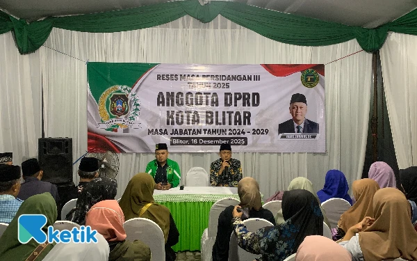 Thumbnail Berita - Reses Akhir Tahun, Ketua Komisi I DPRD Kota Blitar Serap Aspirasi Warga dan Buka Realita Fiskal Daerah