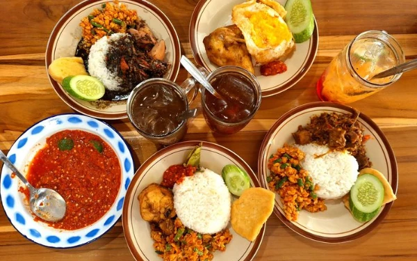 Thumbnail Berita - Ada Hok Lay! Ini 5 Kuliner Ikonik yang Bikin Kamu Kangen Kota Malang