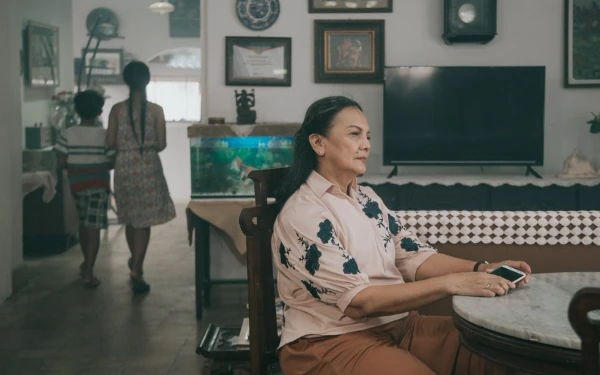 Thumbnail Siapkan Tisu! Ini 5 Rekomendasi Film Indonesia Paling Menyentuh untuk Rayakan Hari Ibu