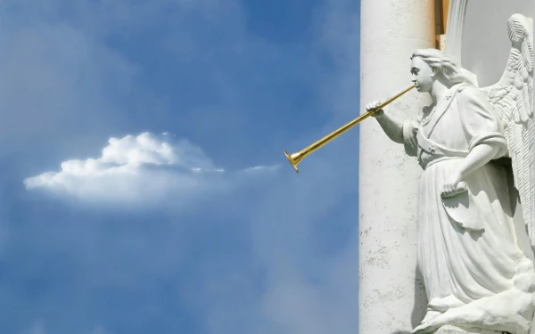 Thumbnail Berita - Bukan Sekadar Simbol Pesta, Inilah Asal-usul dan Makna Mendalam Tradisi Terompet Tahun Baru