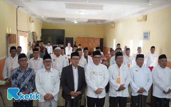 Thumbnail Berita - KH Sulthon Terpilih Aklamasi Pimpin MUI Kota Probolinggo 2025–2030