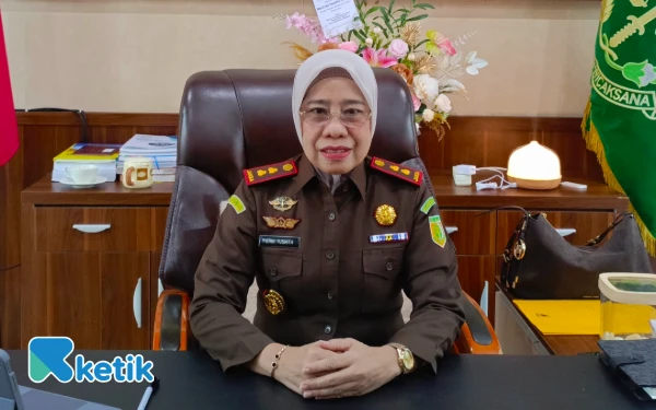 Thumbnail Berita - Kajari Banyuasin Erni Yusnita Tunjukkan Wajah Humanis Penegakan Hukum di Hari Ibu