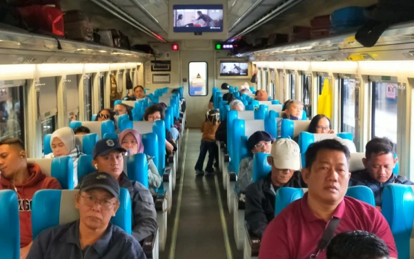 Thumbnail Berita - 4 Hari Memasuki Masa Angkutan Nataru, KAI Catat Keberangkatan 85.946 Pelanggan di Daop 7 Madiun