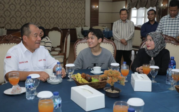 Thumbnail Berita - Harumkan Nama Daerah, Arbil D’Academy 7 Indosiar Disambut Hangat Bupati Asahan