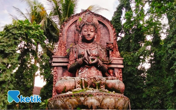 Thumbnail Berita - Hikayat Ken Dedes, 'Stri Nareswari' yang Jadi Ibu Raja-Raja Tanah Jawa