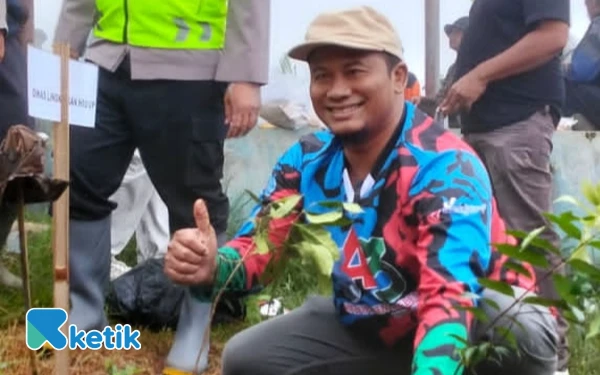 Thumbnail Berita - DLH Brebes Kecam Perusakan Bibit Pohon di Kawasan Hutan Lindung Pandansari