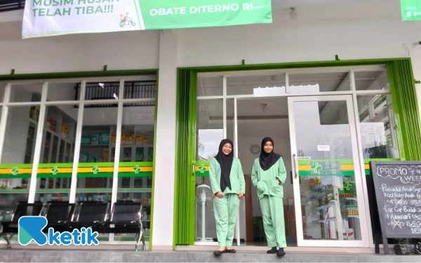 Thumbnail Berita - Antisipasi Stok Darah Menipis pada Nataru, Apotek Slamet Urip Cemorokandang Gelar Donor Darah