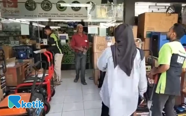 Thumbnail Bantuan Genset dari PDI Perjuangan Jadi Cahaya di Tengah Gelap Pascabanjir Aceh