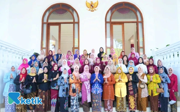 Thumbnail Berita - Peringati Hari Ibu dan Bela Negara, Bupati Bojonegoro Ajak Perkuat Ketahanan Keluarga