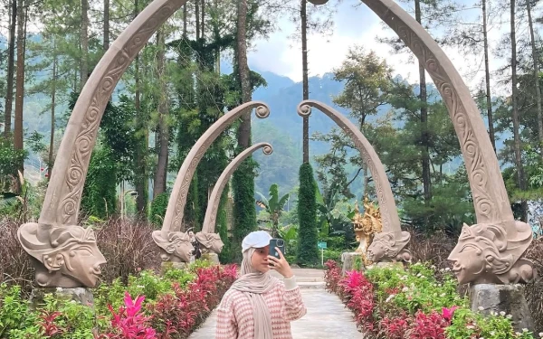 Thumbnail Berita - Cocok untuk Keluarga, Berikut 3 Wisata Alam di Malang dengan Akses Ramah Wisatawan