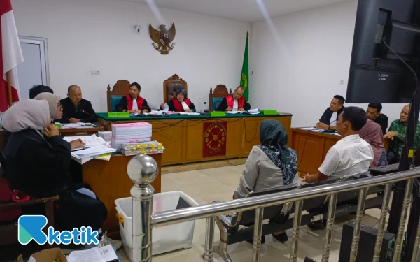 Thumbnail Korupsi Dana Hibah PMI OKU Timur, Belanja Fiktif Rp73 Juta dan Uang Rp93 Juta Belum Dikembalikan ke Jaksa