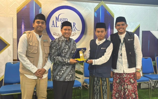 Thumbnail Berita - 23 Remas Masjid Syuhada Pamekasan Belajar Ini ke GenZI Masjid Al Akbar Surabaya