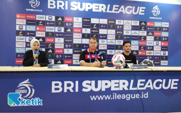 Thumbnail Curi Satu Poin di Kandang Arema FC, Madura United Puas