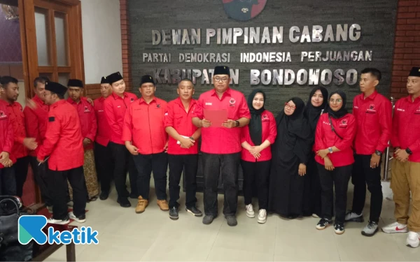 Thumbnail Sinung Nahkodai PDIP Bondowoso, Perkuat Arah Baru: Gen Z Masuk, Tokoh Pesantren Turut Bergabung