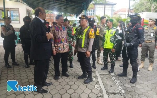 Thumbnail Berita - Jelang Natal 2025, Polres Bojonegoro Gelar Patroli Gabungan Amankan Gereja