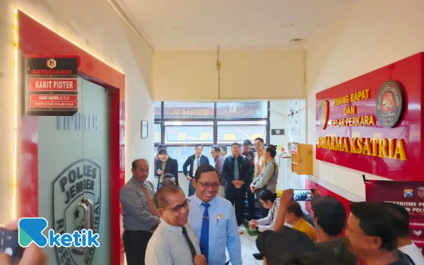 Thumbnail Berita - FKA Anggap Pelaporan Awan Berpotensi Kriminalisasi Advokat, Ajukan Audiensi ke Kapolres Jember