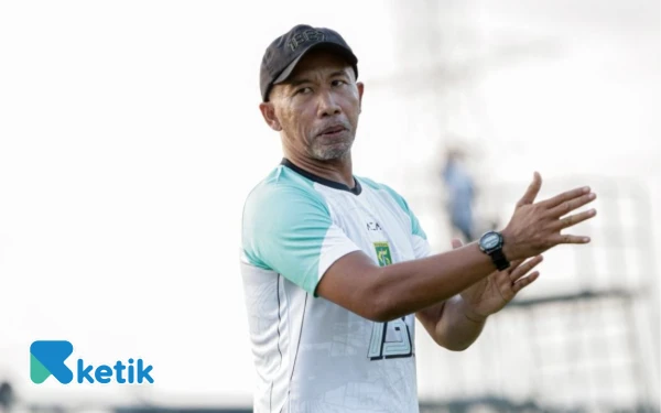 Thumbnail Persebaya vs Persijap, Uston Nawawi Tegaskan Pemain Tak Boleh Remehkan Lawan