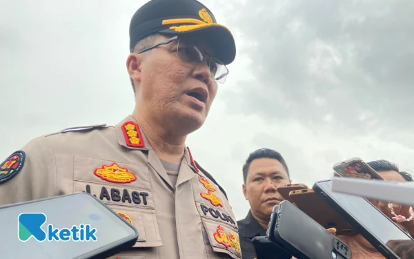 Thumbnail Berita - Polda Jatim Mulai Selidiki Kasus Rumah Nenek Elina, 6 Orang Diperiksa