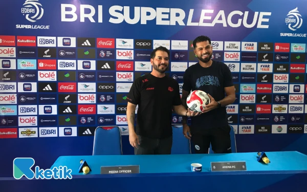 Thumbnail Berita - Masih Tanpa Dalberto, Arema FC Andalkan Dedik Setiawan Saat Hadapi Persita Tangerang