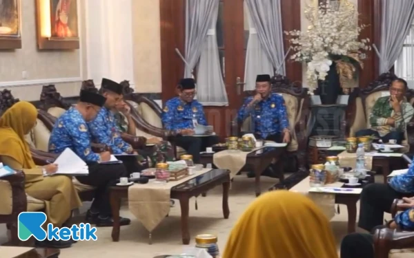 Thumbnail Berita - Pilkades PAW 2026 Dikebut, Pemkab Bondowoso Pasang Rem Hukum dan Anggaran Desa