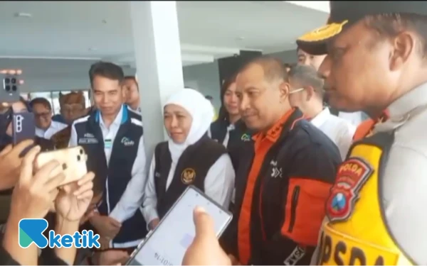 Thumbnail Berita - Kabasarnas, Gubernur, dan Kapolda Jatim Pantau Arus Nataru di Banyuwangi