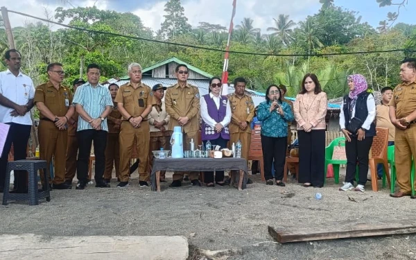 Thumbnail Berita - Dorong Produktivitas Nelayan, Pemkot Bitung Salurkan Bantuan Rumpon