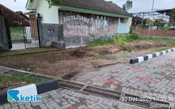 Thumbnail Berita - Batas Akhir Kontrak, Proyek Joging Track Stadion Forlantas Terpantau Tutup Selokan Aktif