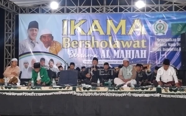 Thumbnail Berita - IKAMA Gelar Doa dan Sholawat Akhir Tahun 2025, Teguhkan Komitmen untuk Keselamatan Bangsa