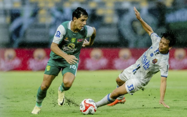 Thumbnail Bruno Moreira Optimistis Persebaya Mampu Pertahankan Tren Positif Saat Lawan Madura United