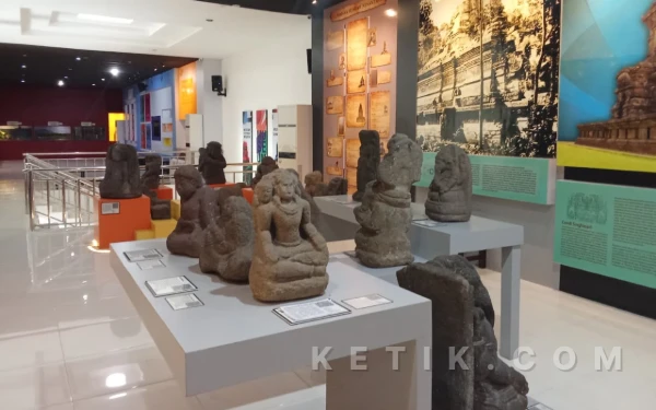 Thumbnail Koleksi Museum Mpu Purwa Pikat Wisatawan Luar Kota Malang