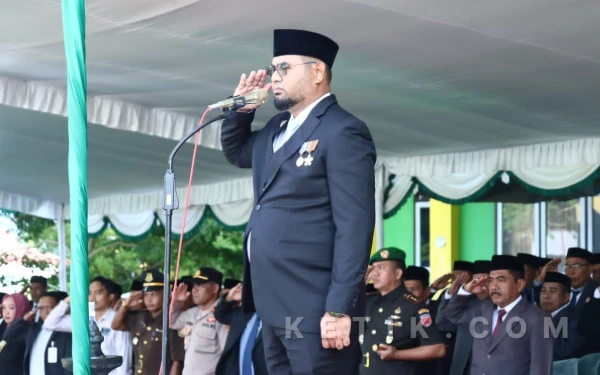 Thumbnail Berita - Bassam Kasuba Pimpin Upacara HAB Kemenag Halsel