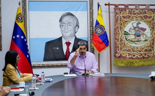 Thumbnail Nyatakan Status Darurat, Pemerintah Venezuela Kerahkan Militer Usai Penangkapan Maduro oleh Amerika Serikat