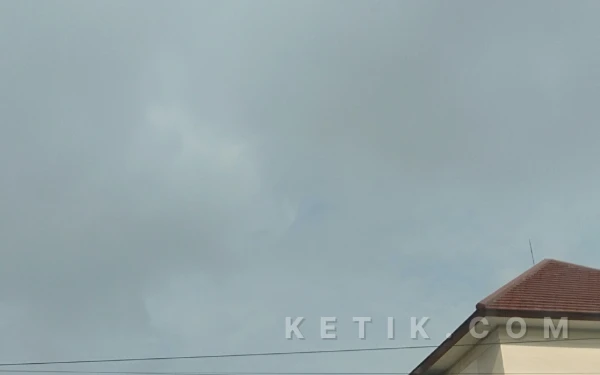 Thumbnail Berita - Prakiraan Cuaca Kota Madiun dan Kabupaten Madiun Diprediksi Hujan Ringan Hari Ini