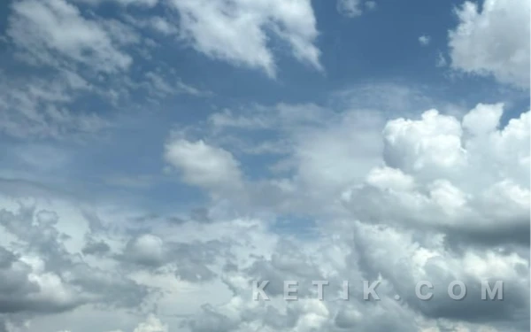 Thumbnail Berita - BMKG: Cuaca Kota Dumai 5 Januari 2026 Diprakirakan Cerah Berawan, Kota Lain Mayoritas Berawan