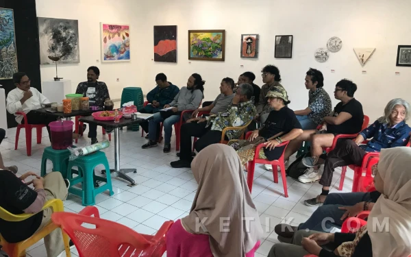 Thumbnail Berita - Seniman Hadapi Tantangan Era AI, Anthony Wibowo Tekankan Pentingnya Nilai dalam Berkarya