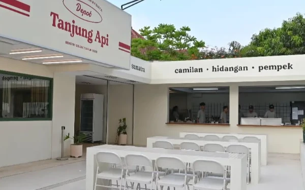 Thumbnail Depot Tanjung Api, Kopitiam Hits di Malang dengan Nuansa Klasik dan Harga Terjangkau