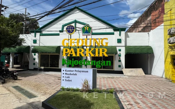 Thumbnail Berita - H-1 Beroperasi, Gedung Parkir Kayutangan Kota Malang Rampung Bersolek