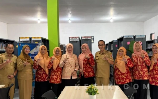 Thumbnail Berita - Dorong Minat Baca Masyarakat, DWP Bojonegoro Jajaki Kolaborasi dengan Dispusip