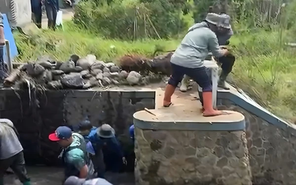 Thumbnail Berita - Bukan Cuma Hujan, Alih Fungsi Lahan Diduga Jadi Pemicu Banjir di Bumiaji Kota Batu