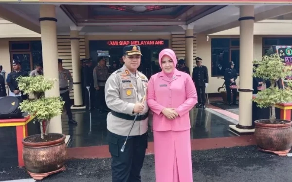 Thumbnail Berita - Alumnus SMAN 8 Malang, Kombes Pol Erwin Irawan Jabat Karo Ops Polda Papua Barat