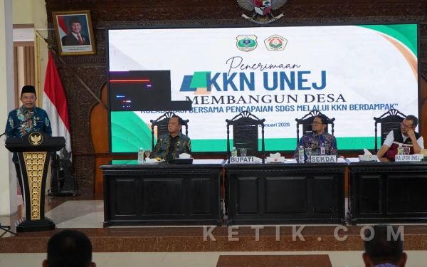Thumbnail Berita - KKN Harus Tinggalkan Seremonial, Bupati Bondowoso Tantang Mahasiswa Unej Jawab Masalah Desa