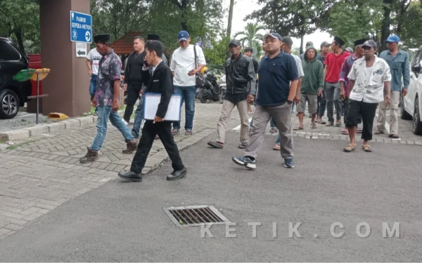 Thumbnail Berita - Polda Jatim Naikkan Dugaan Penggelapan Dana Rumpon Nelayan Sampang ke Penyidikan