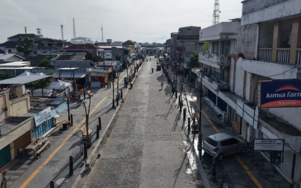 Thumbnail Berita - Kembangkan City of Tourism, Pemkot Tata Jalan Stasiun untuk Jadi Ikon Baru Kota Kediri