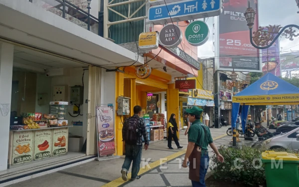 Thumbnail Berita - Fenomena Rojali dan Rohali Bermunculan di Kayutangan Heritage Malang, Bikin Resah Pelaku Usaha