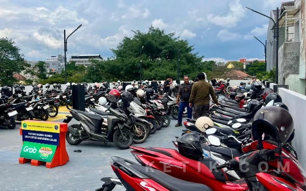 Thumbnail Berita - Efektif tapi Belum Sempurna, Ini Catatan Pengunjung untuk Gedung Parkir Kayutangan Heritage