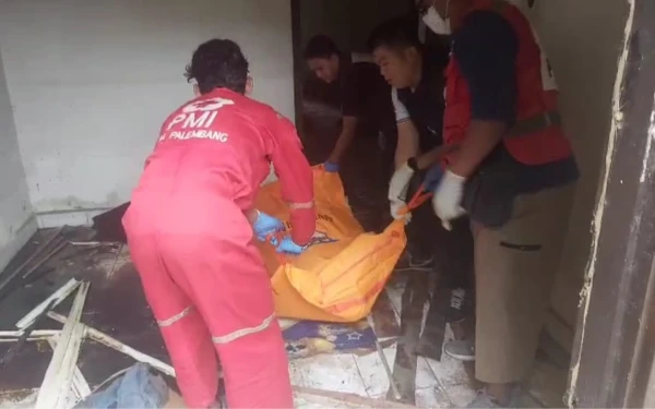 Tunawisma Ditemukan Meninggal Dunia di Rumah Kosong Palembang