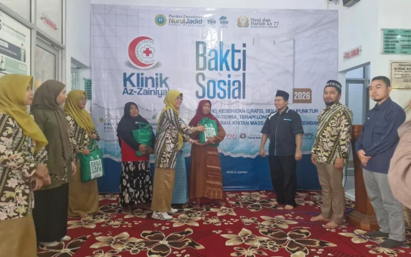 Thumbnail Berita - Bakti Sosial Akbar Klinik Az-Zainiyah Jadi Daya Tarik dalam Haul dan Harlah Ponpes Nurul Jadid